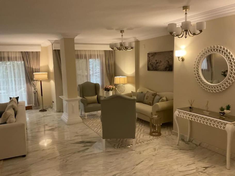 Your Peaceful Haven In Degla Apartment Cairo