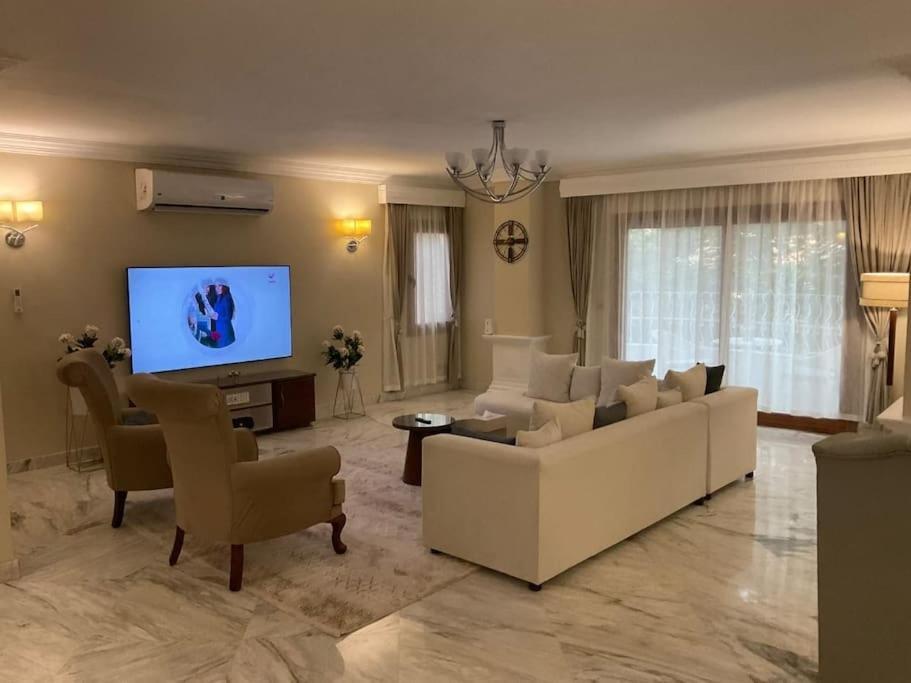Apartment Your Peaceful Haven In Degla *