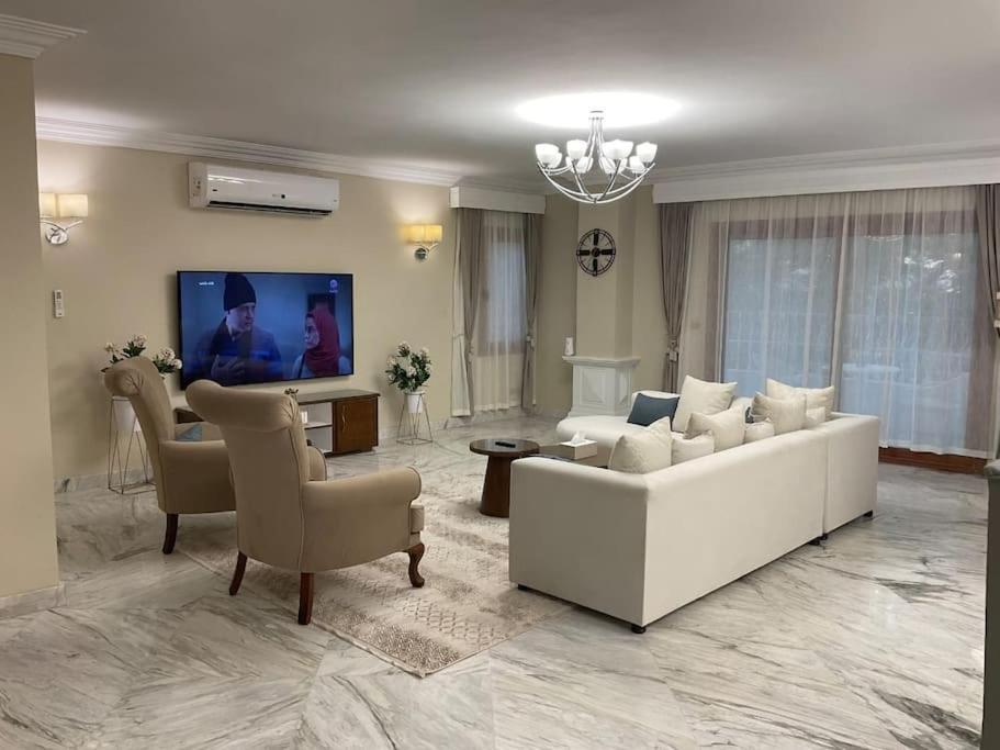 Your Peaceful Haven In Degla Apartment Cairo